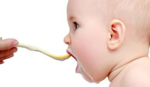 [第517期]喂食宝宝要注意正确方法