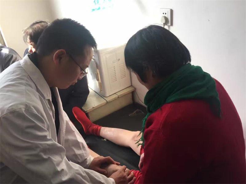 河北唐山市中医医院开展下乡义诊服务月活动