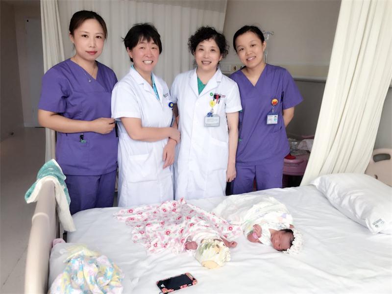 一对试管婴儿龙凤胎在省生殖医学中心降生！