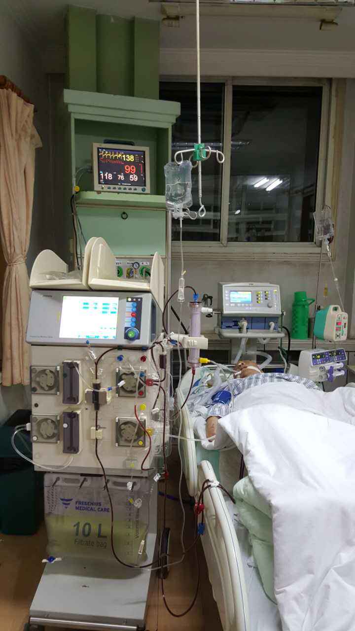 唐山市中医医院重症科成功开展床旁血滤治疗