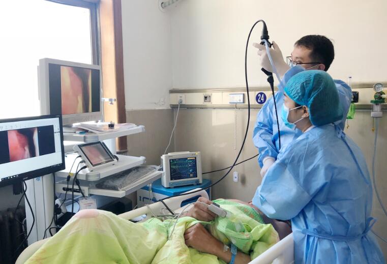 望都县中医医院多科室协作救治气管异物重患