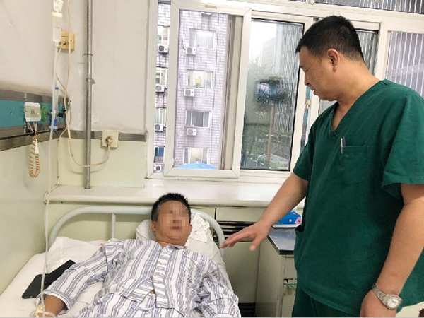 唐山市中医医院李小海心系患者服务暖人心受赞