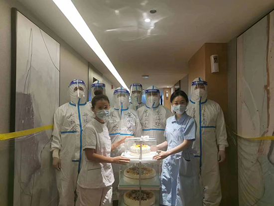 馆陶县中医院：护士节送蛋糕慰问抗疫天使！
